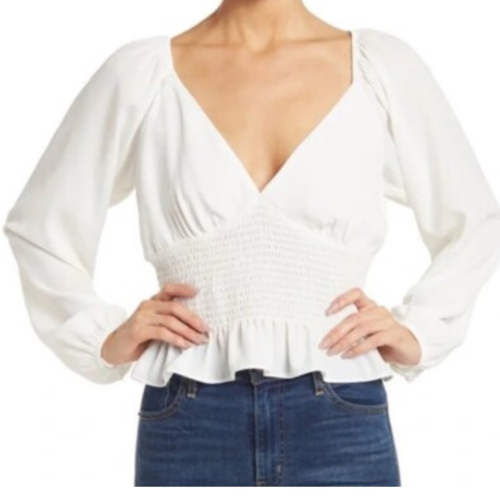 WAYF Women’s  White  Top Size Small NWT